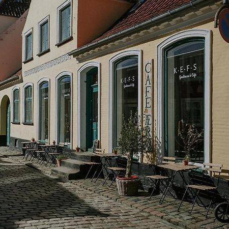 Kefs Guesthouse & Cafe Ærøskøbing Exteriör bild