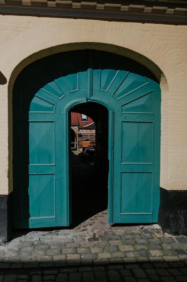 Kefs Guesthouse & Cafe Ærøskøbing Exteriör bild