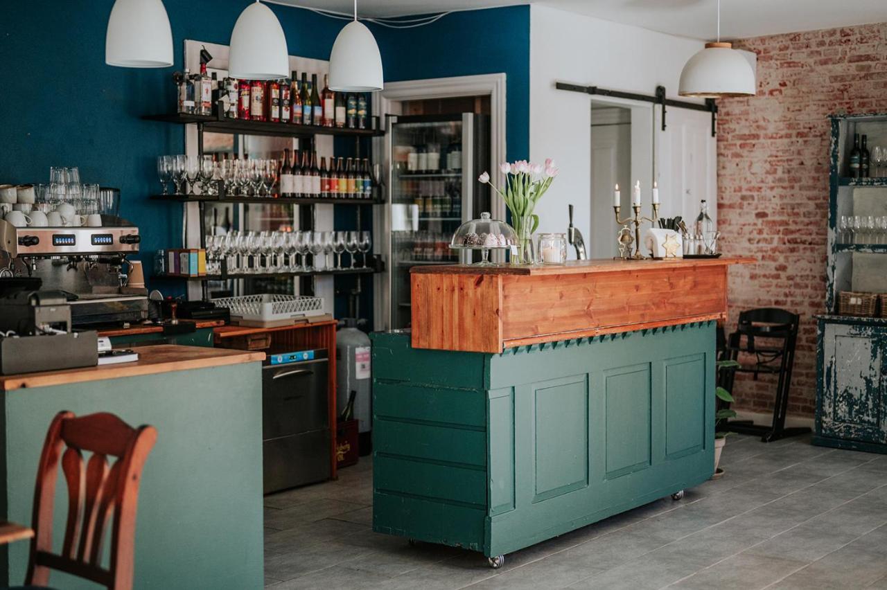 Kefs Guesthouse & Cafe Ærøskøbing Exteriör bild