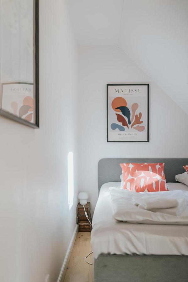 Kefs Guesthouse & Cafe Ærøskøbing Exteriör bild