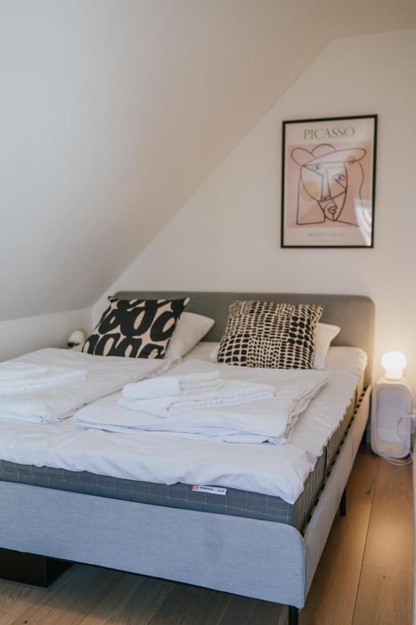 Kefs Guesthouse & Cafe Ærøskøbing Exteriör bild