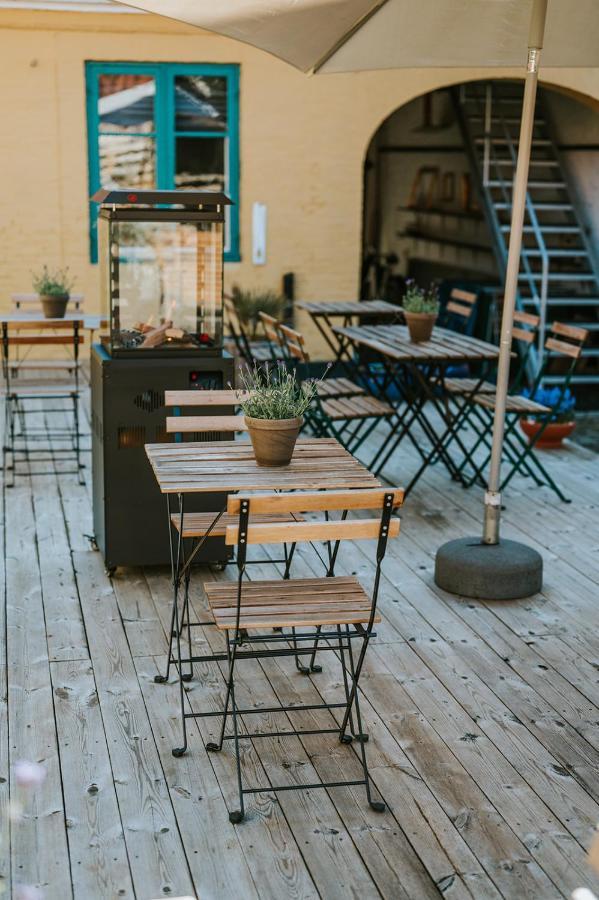 Kefs Guesthouse & Cafe Ærøskøbing Exteriör bild