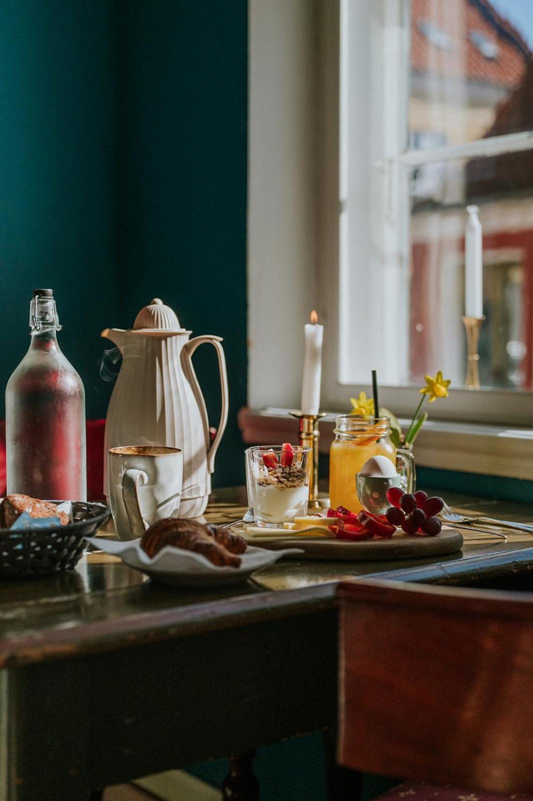 Kefs Guesthouse & Cafe Ærøskøbing Exteriör bild
